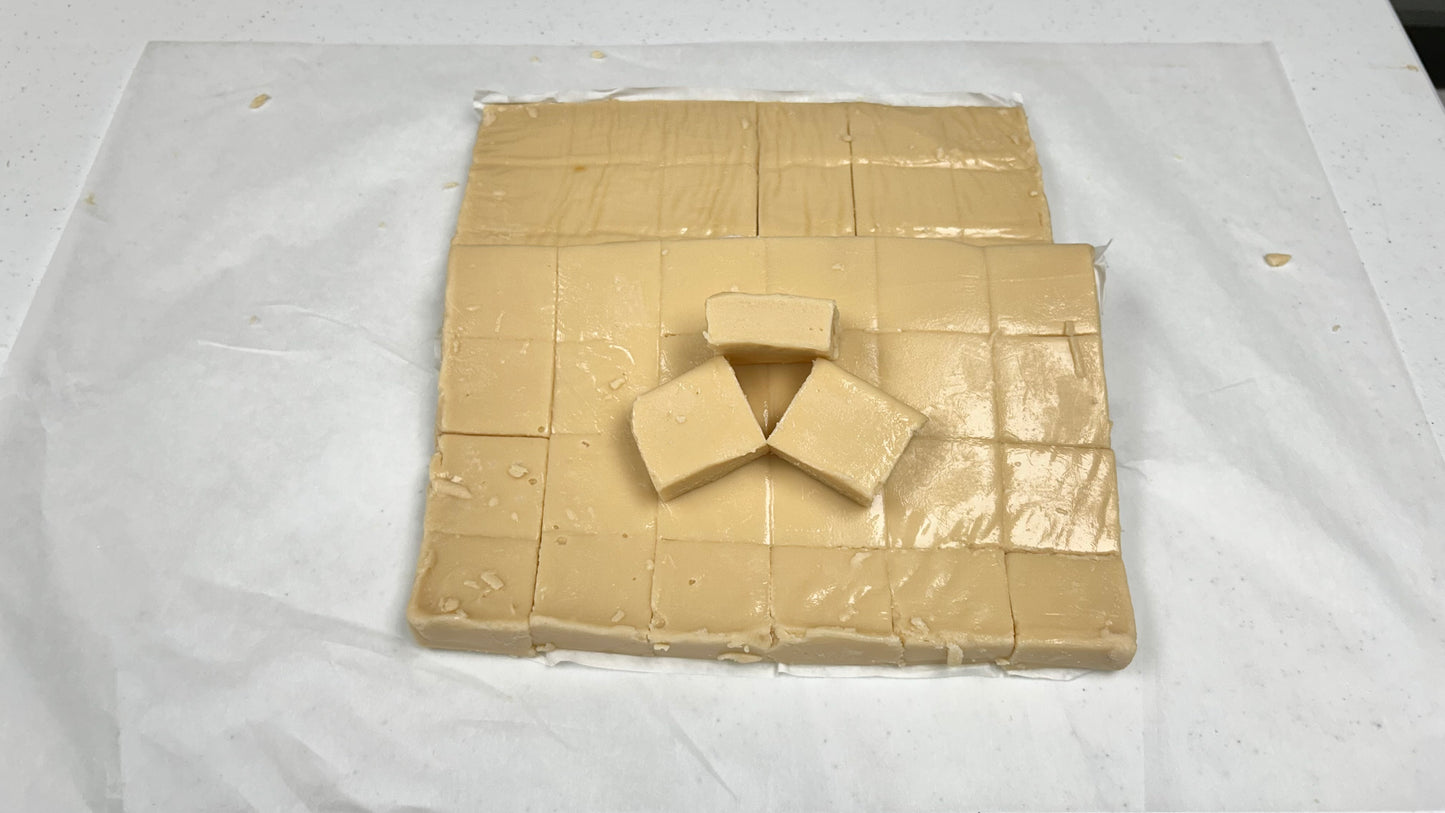 Spirit Legends Irish Cream Fudge (Non-Alcoholic) - (48) 2oz Pre-Cut Pieces - 6lb Total Weight